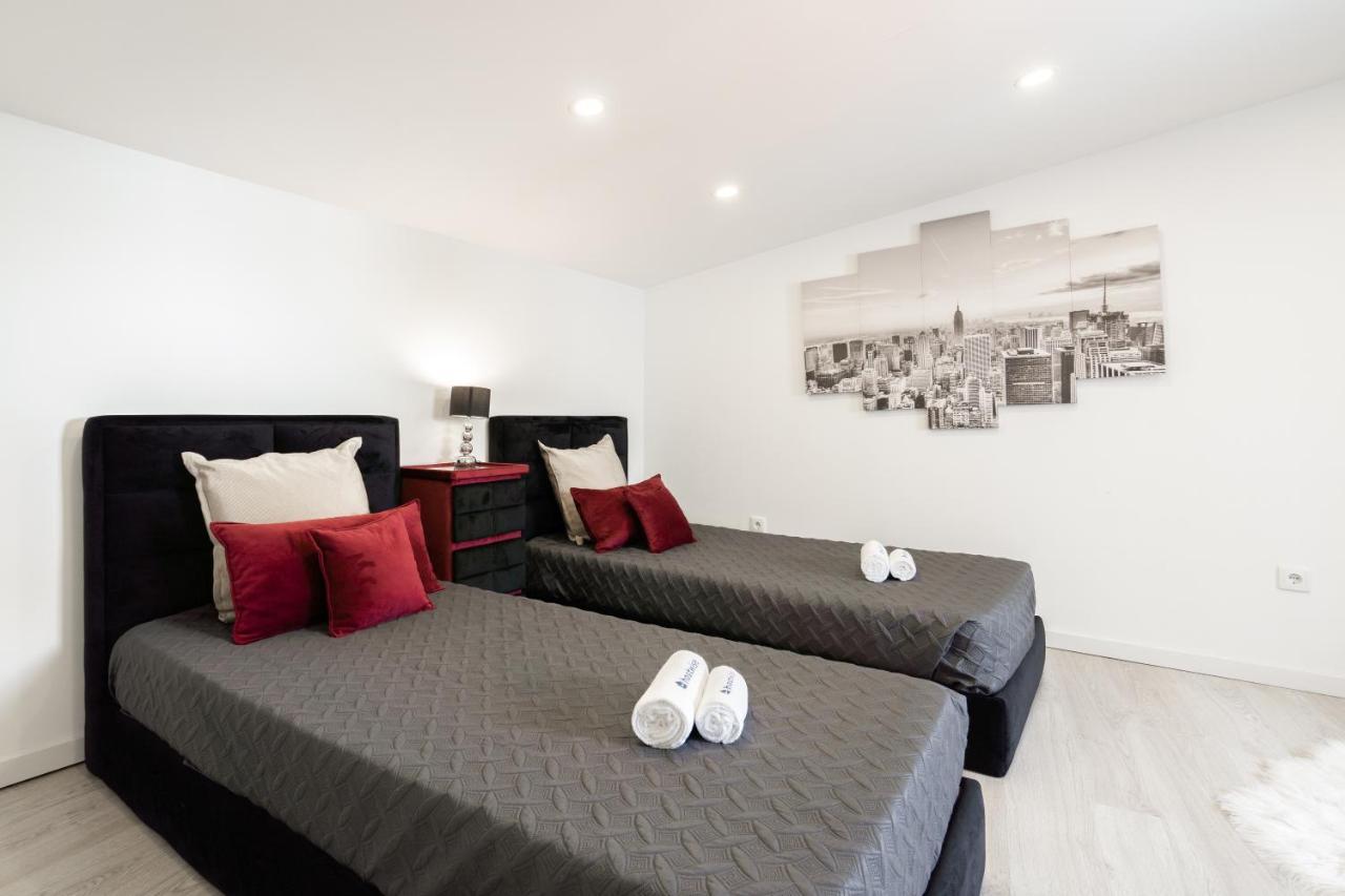 Host Wise - Spacious Noble Apartaments Ace Location بورتو المظهر الخارجي الصورة