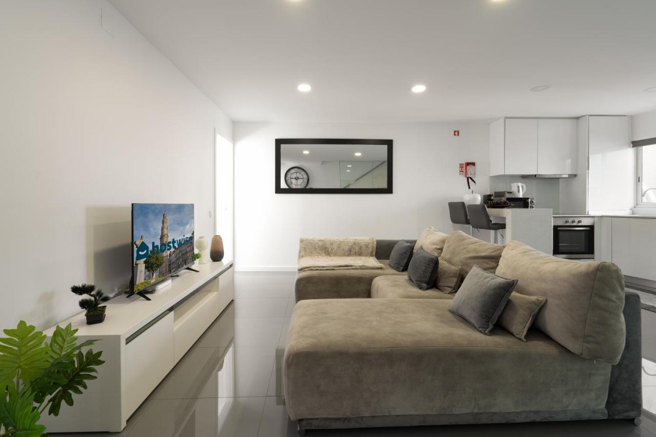 Host Wise - Spacious Noble Apartaments Ace Location بورتو المظهر الخارجي الصورة