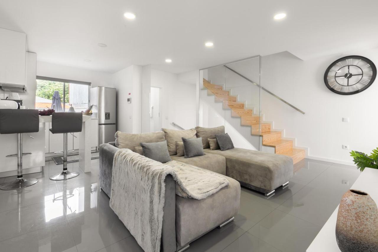Host Wise - Spacious Noble Apartaments Ace Location بورتو المظهر الخارجي الصورة